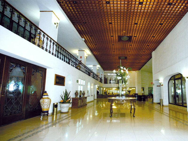 Radisson Hotel & Convention Center Toluca Exterior photo